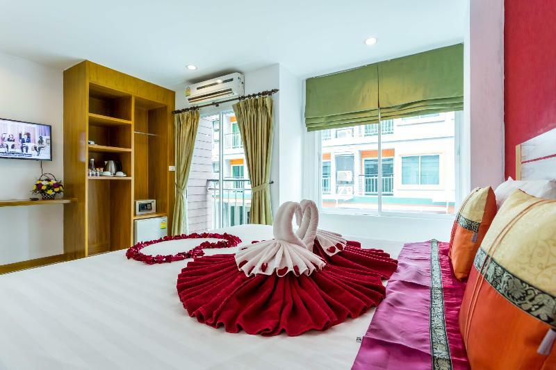 PJ Patong Resortel Exterior foto